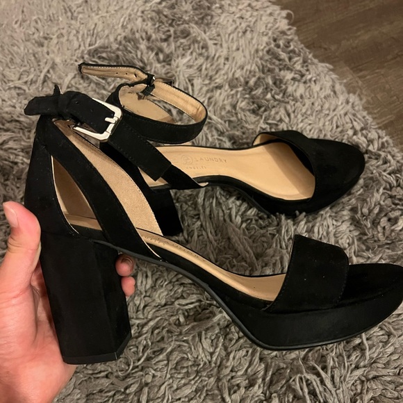 Chinese Laundry Heels - Picture 4 of 8